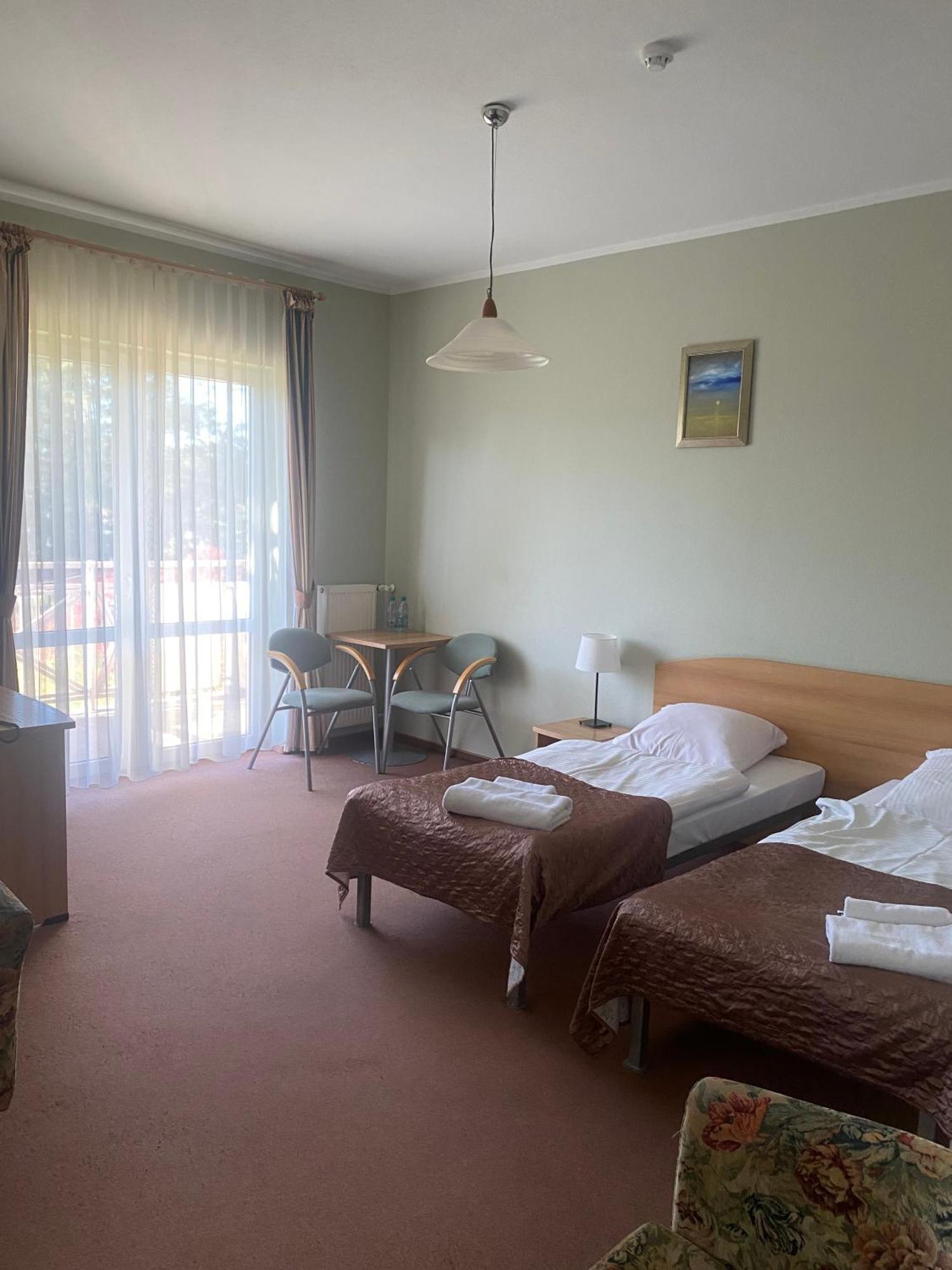 גיז'יצקו Hotel Europa מראה חיצוני תמונה