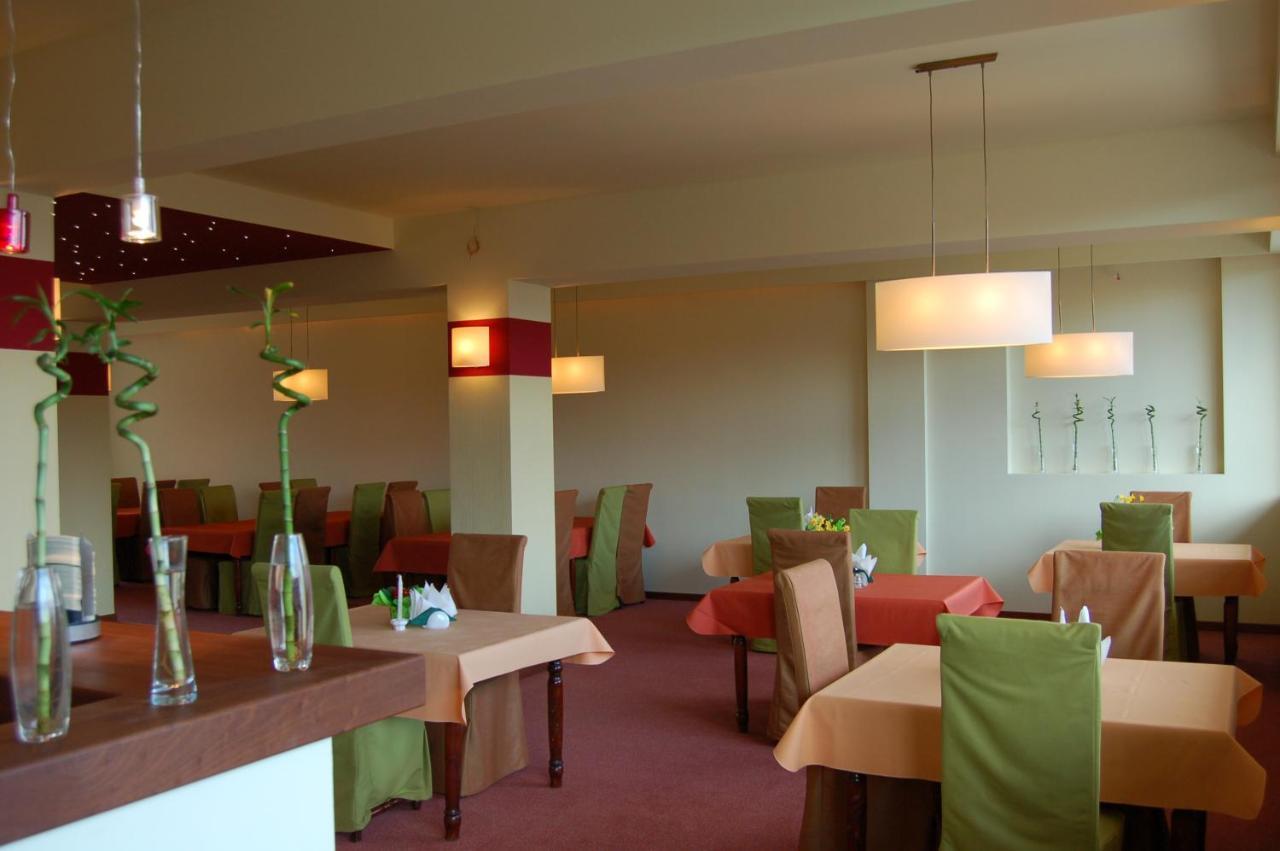 גיז'יצקו Hotel Europa מסעדה תמונה